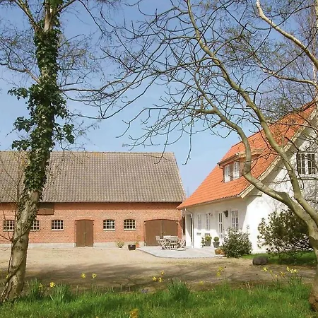 Beautiful In With Wifi And 2 Bedrooms Hébergement de vacances *
